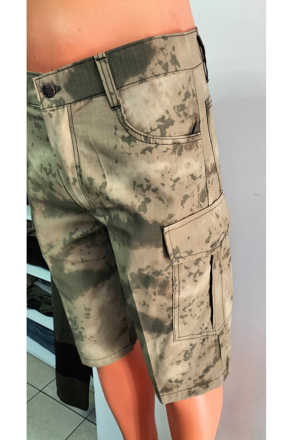 Kamuflaj Desen Diz Altı Büyük Beden Şort Kapri Pantolon